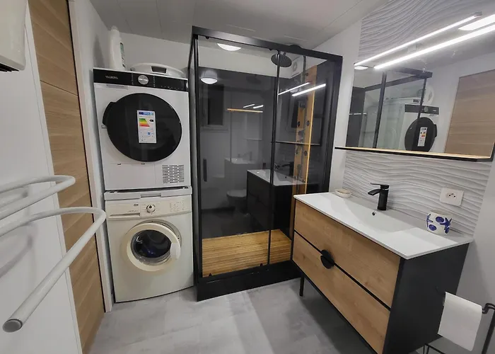 Avec Vue Sur L Etang De Barcares